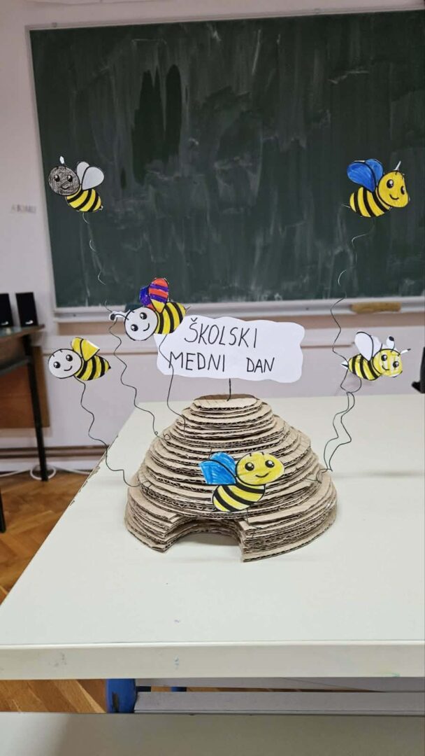 79e2a2fe-0d91-4c00-9199-48d7ec28c489